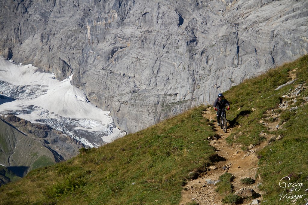 Herbert Kuster in Engelberg - biking downhill engelberg herbert kuster herbst titlis 